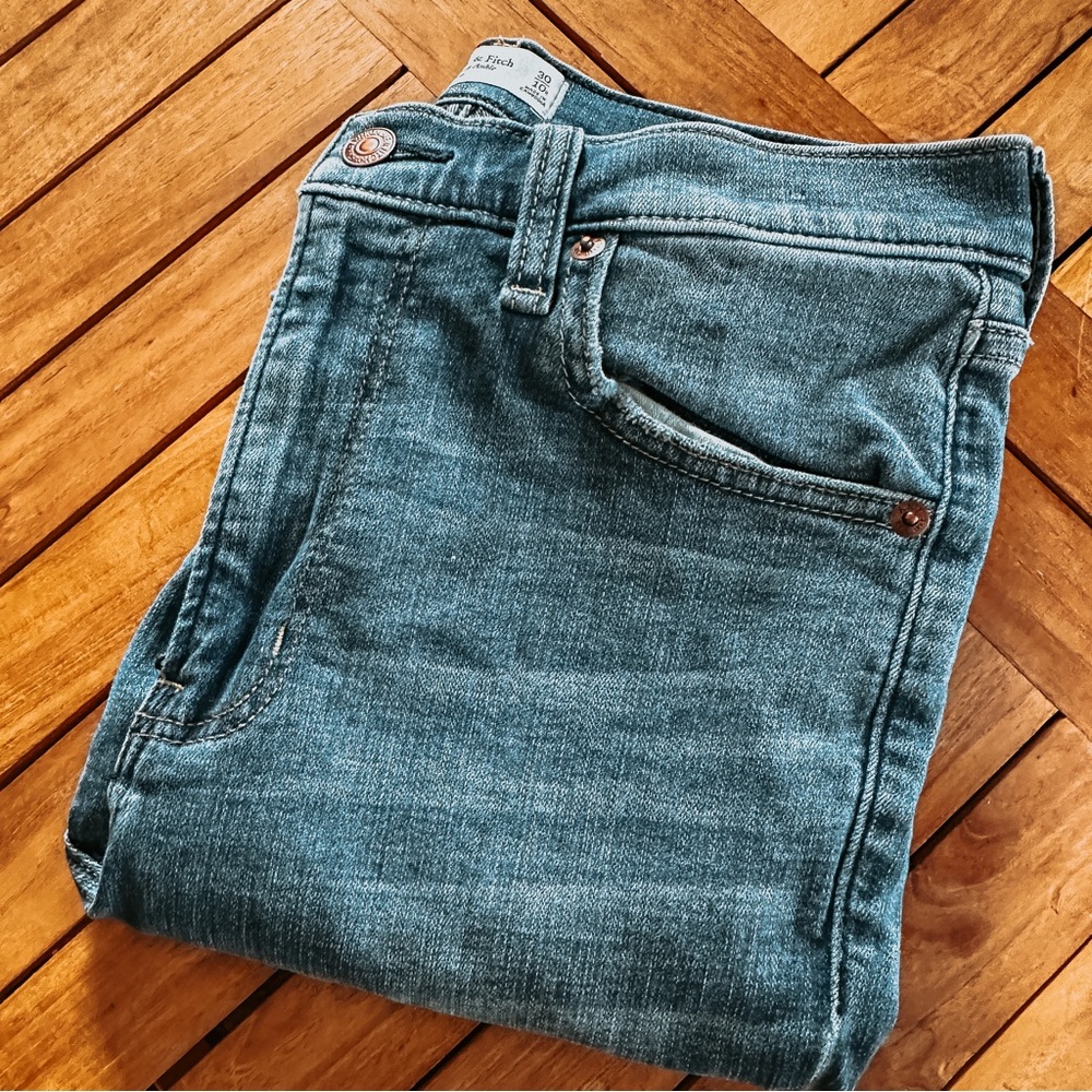 Abercrombie & Fitch Super Skinny Ankle High Rise Jean